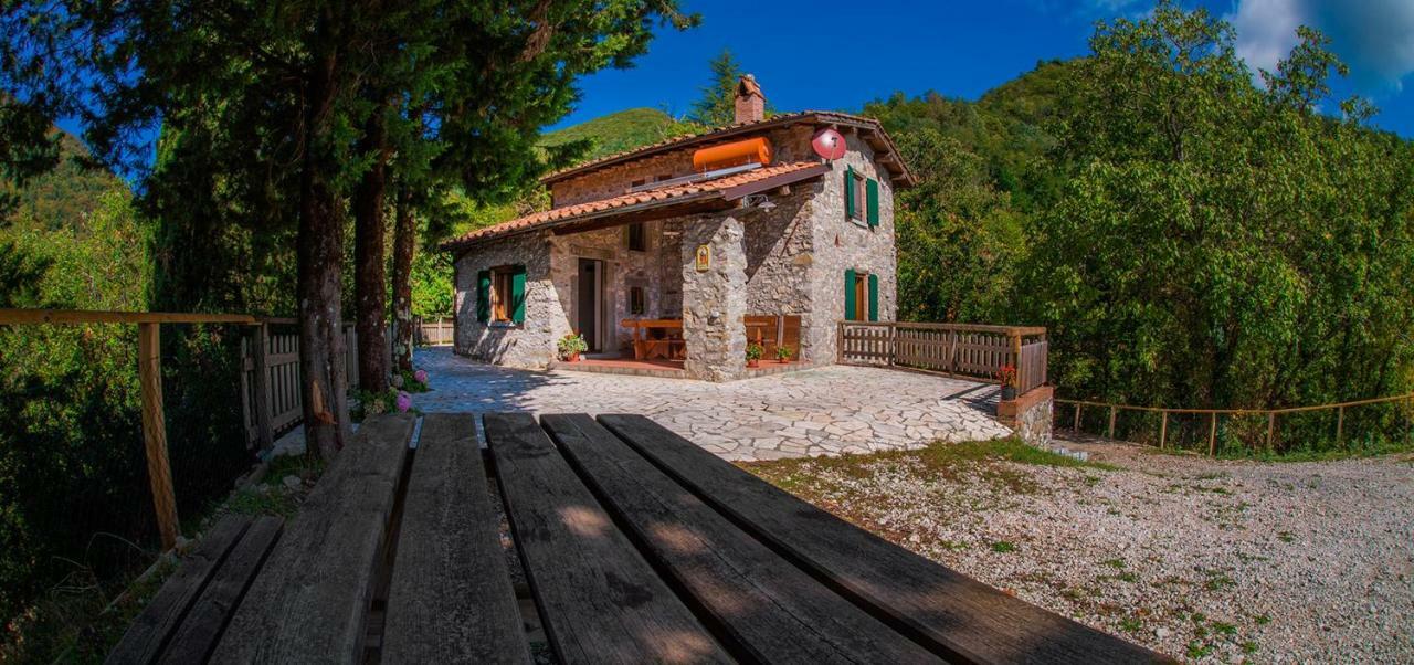 Casa Pescaglia Villa Exterior photo
